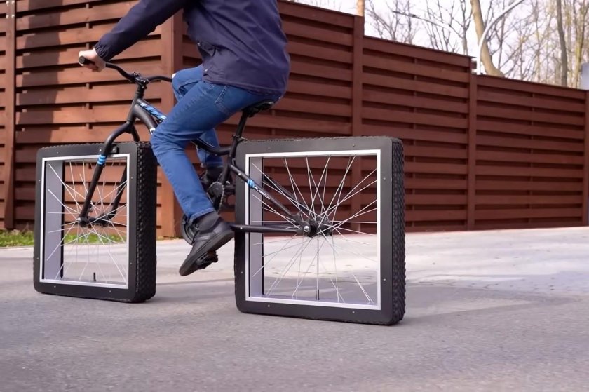 Велосипед с квадратными колесами