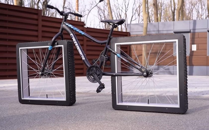 Велосипед с квадратными колесами