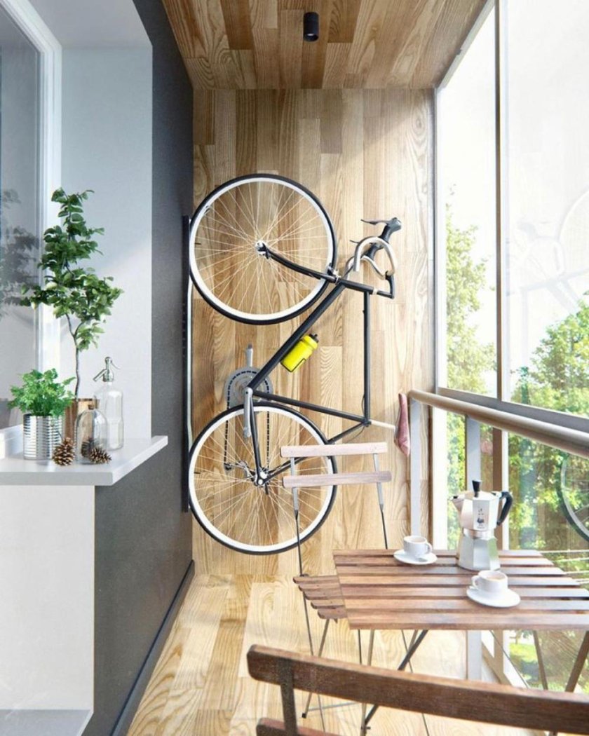 Велосипед на балконе