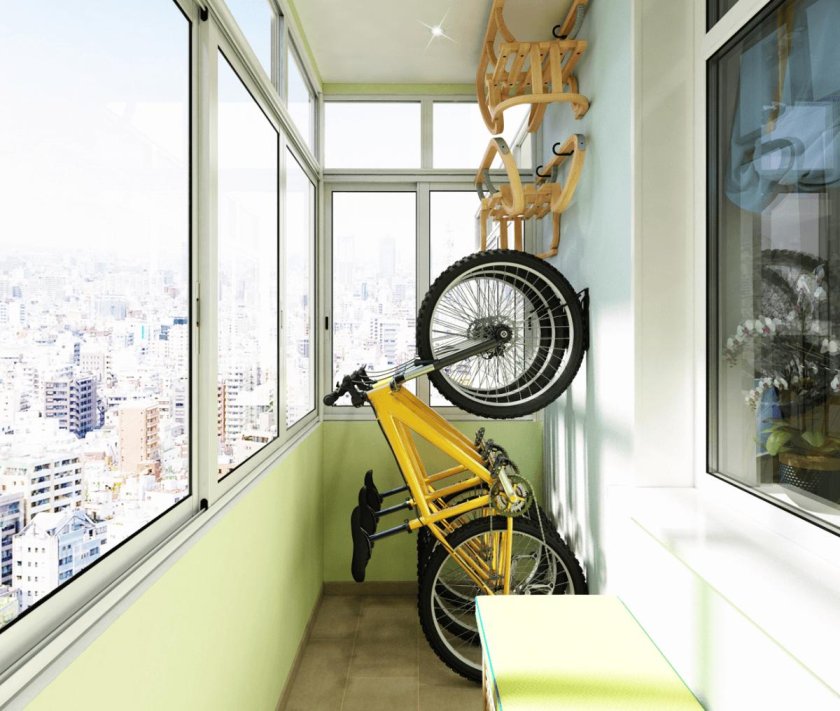 Велосипед на балконе