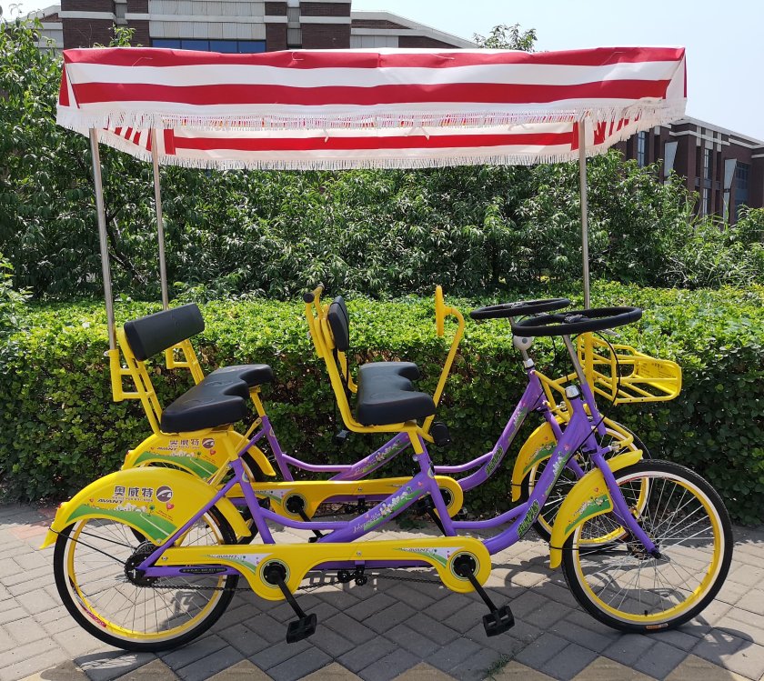 Трехместный велосипед