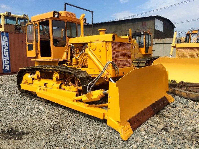 ЧТЗ 170 бульдозер