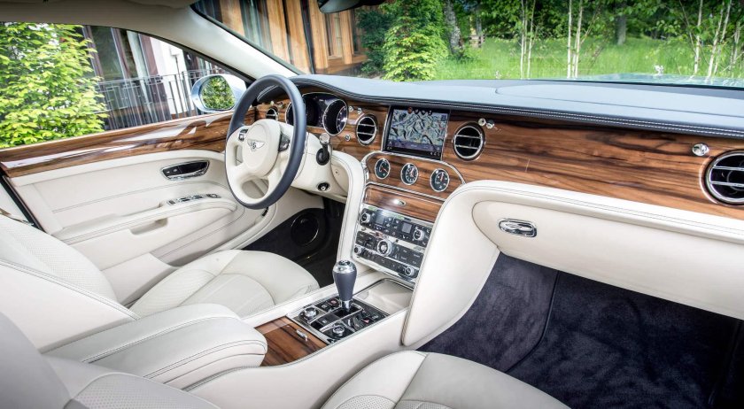 Bentley Mulsanne 2022 салон