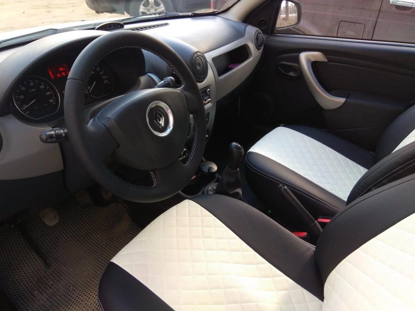 Renault Sandero 1 салон