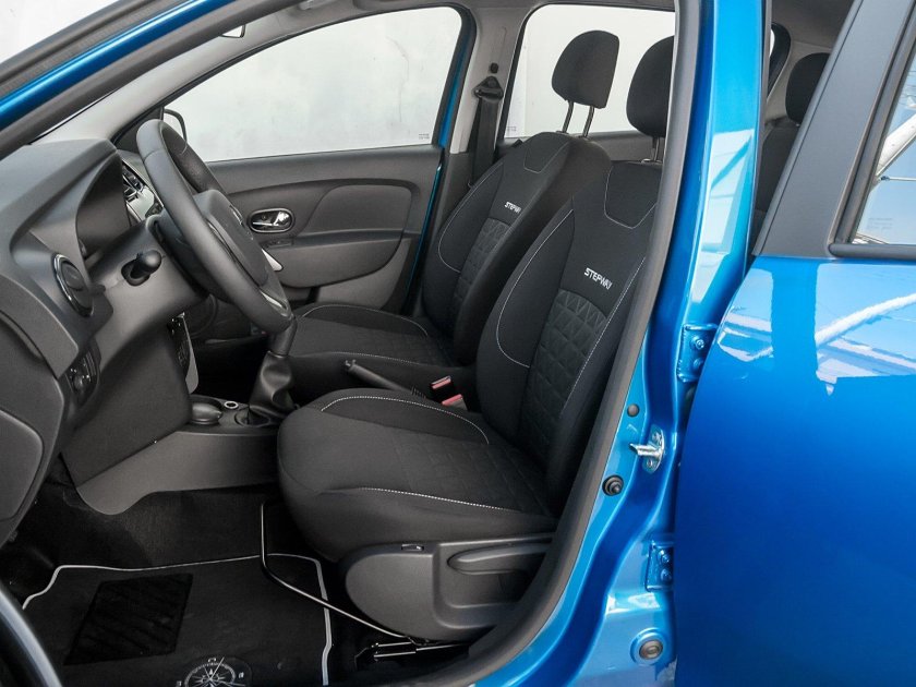 Рено Сандеро степвей 2 салон