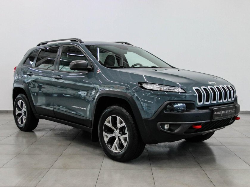 Jeep Cherokee v
