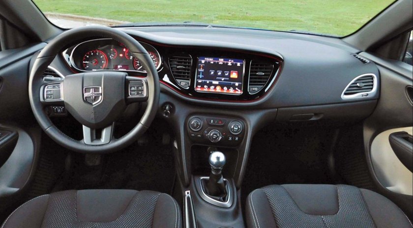 Dodge Dart 2013 салон