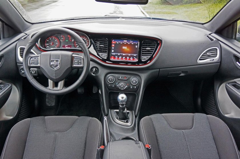 Dodge Dart 2013 салон