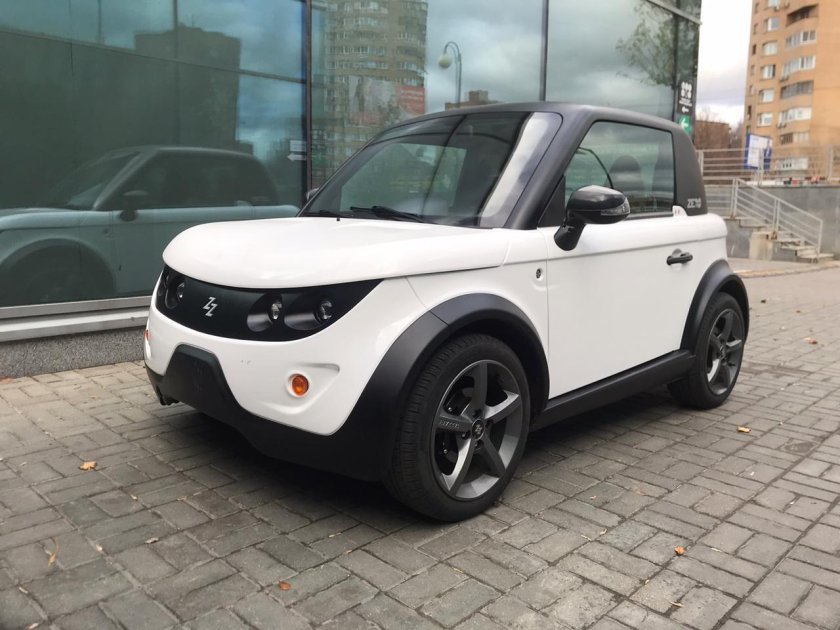 Электромобиль Tazzari Zero