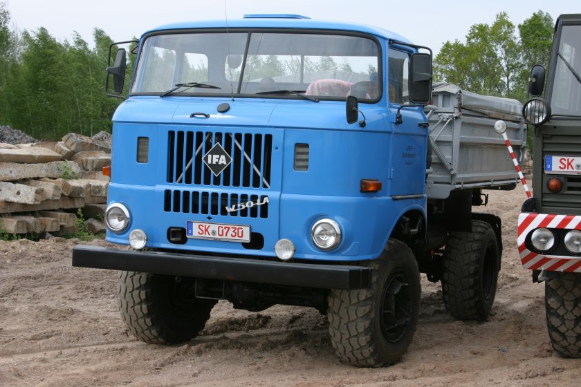 Автомобиль IFA w50