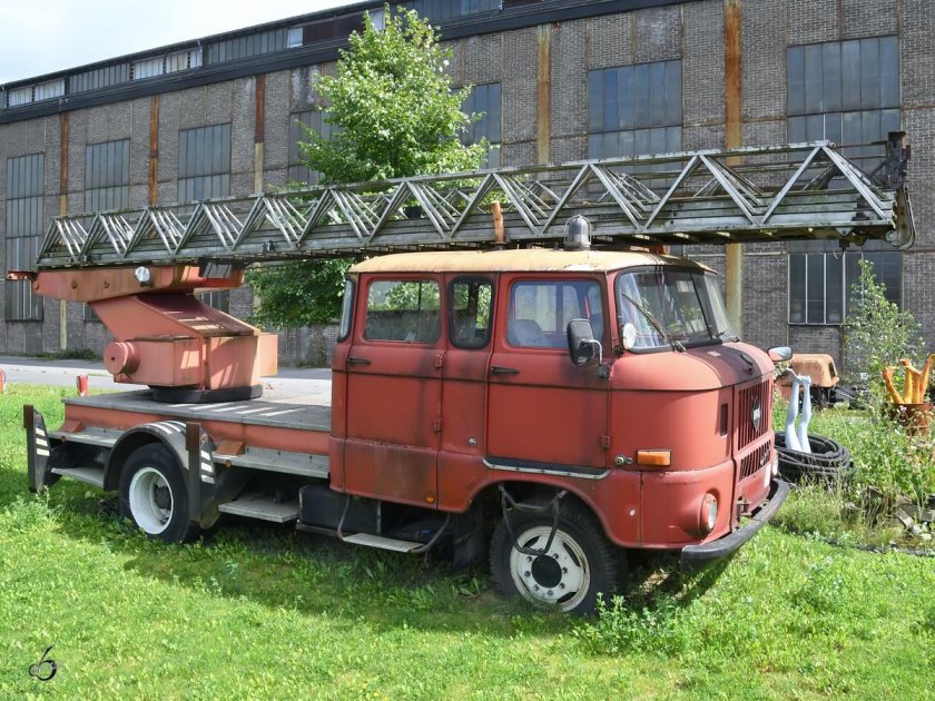 Седельный тягач ИФА w50