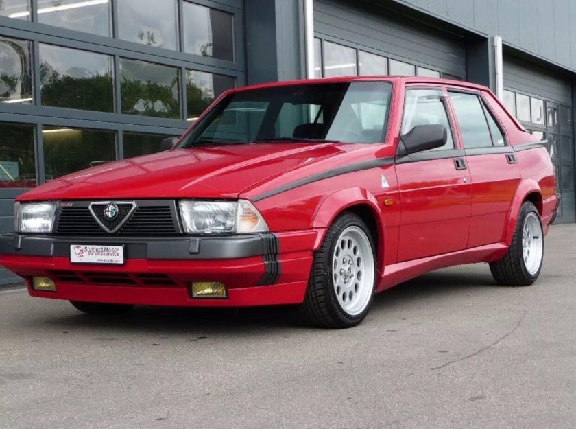 Alfa Romeo 75