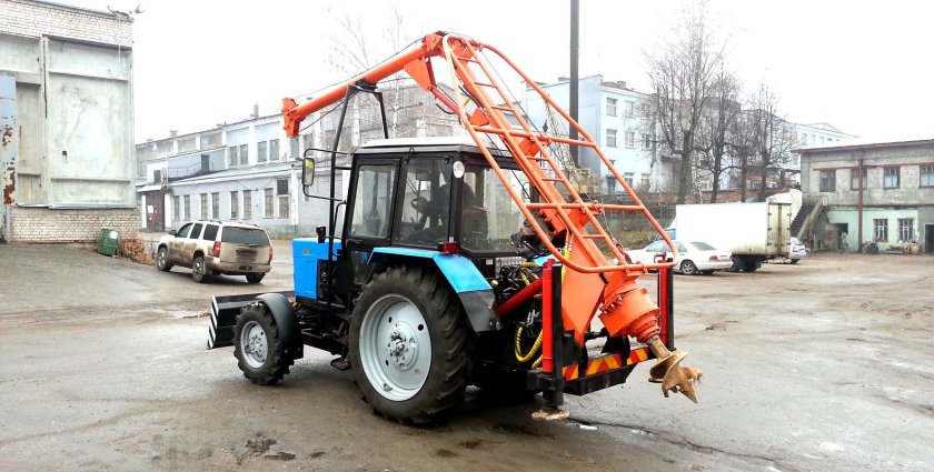 Ямобур БМ 205 МТЗ-82