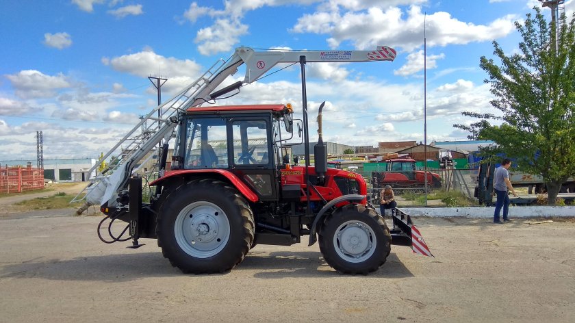 Машина бурильно-крановая БМ-205в