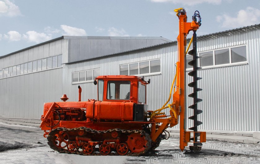 Буровая машина БТС-150