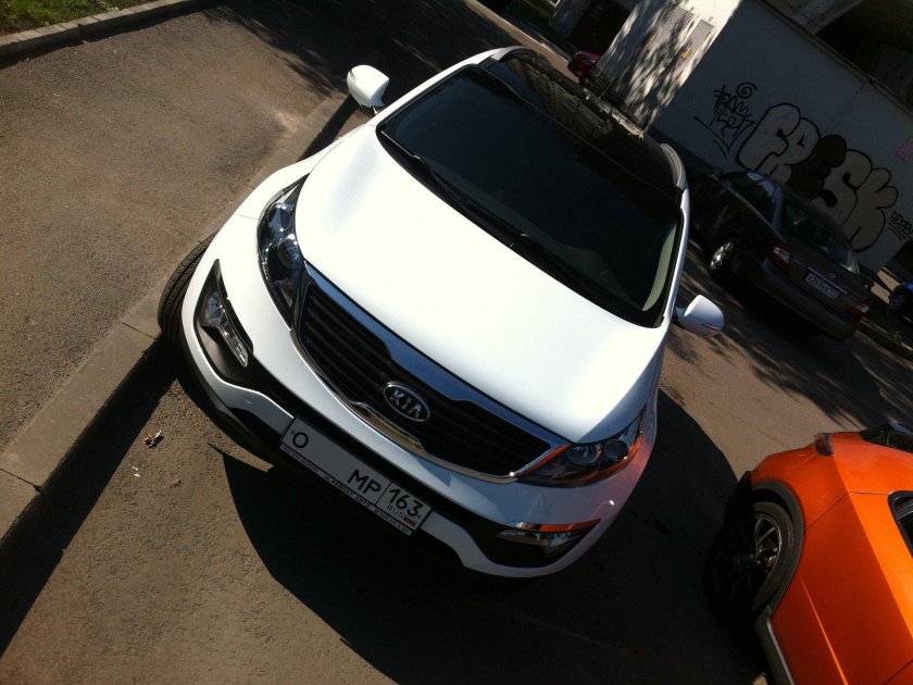 Киа с черной крышей