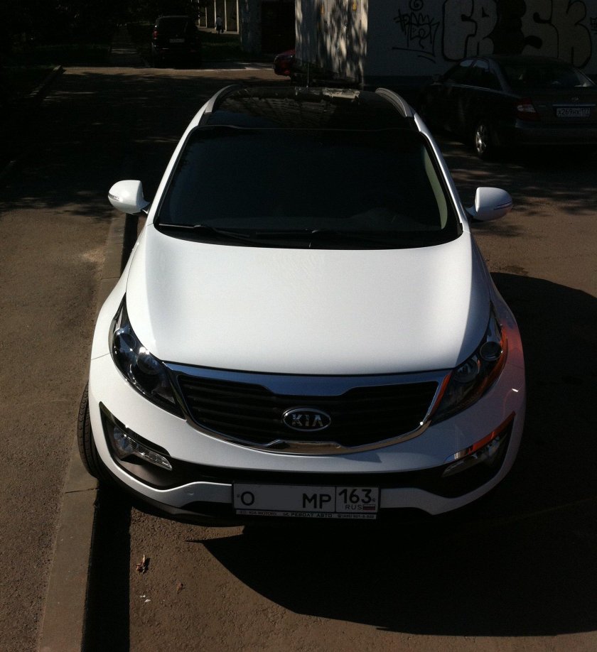 Киа Спортейдж 3 с черной крышей