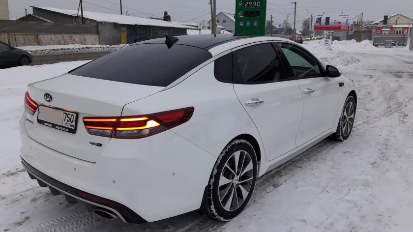 Kia Optima 4