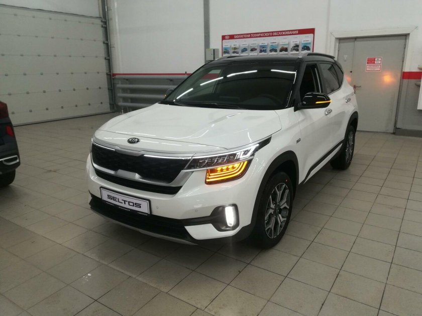 Kia Seltos 2020 белый