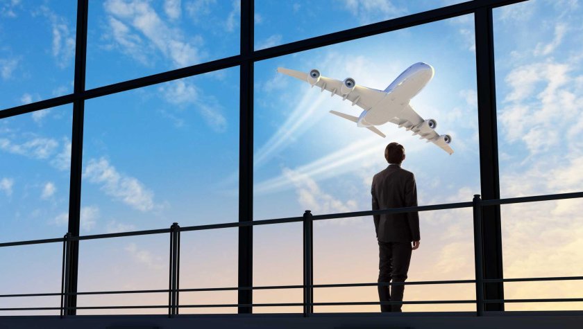 Улетающий самолет