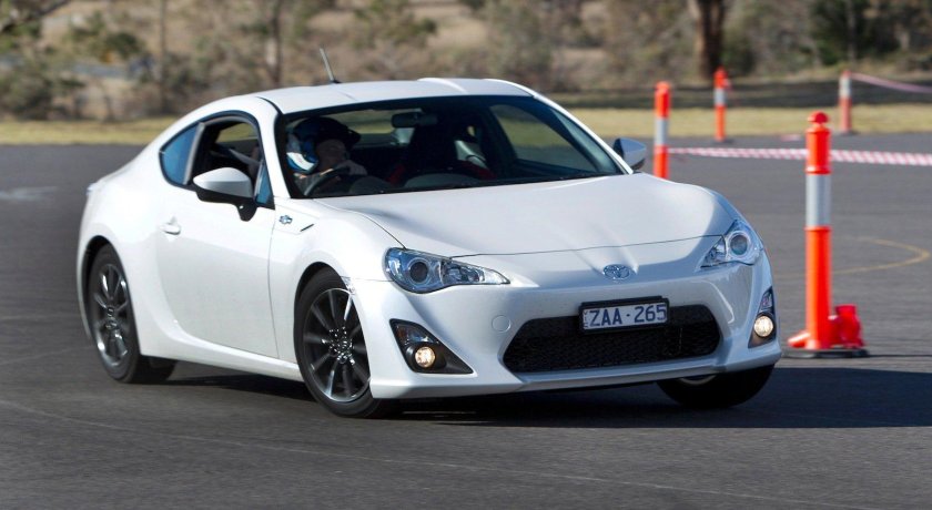 Тойота спорткар gt 86