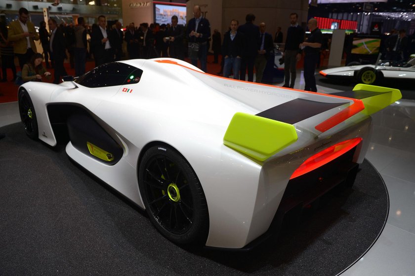 Автомобиль Pininfarina h2 Speed