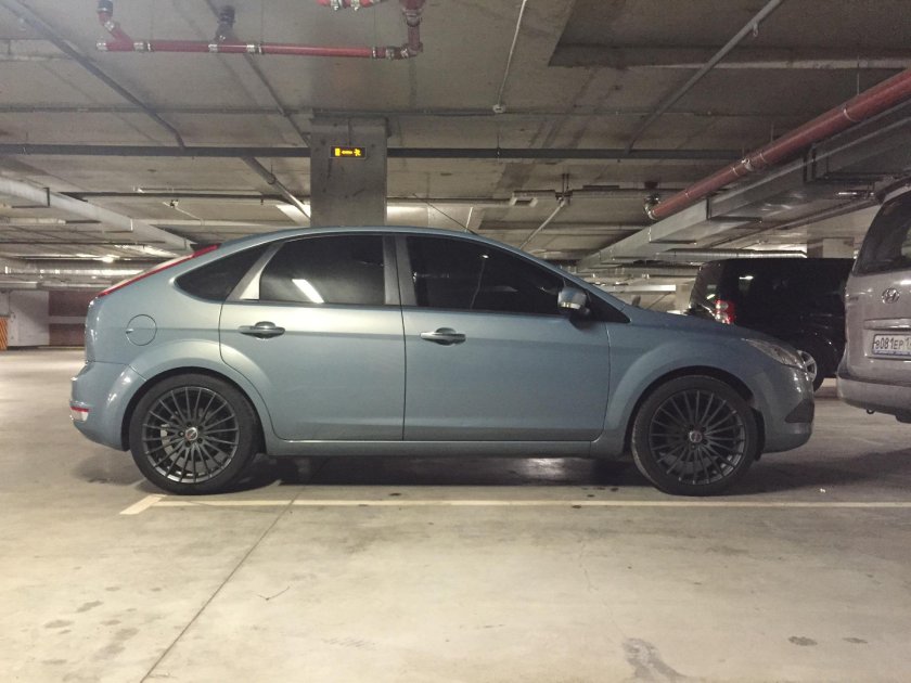 Ford Focus 2 хэтчбек r18