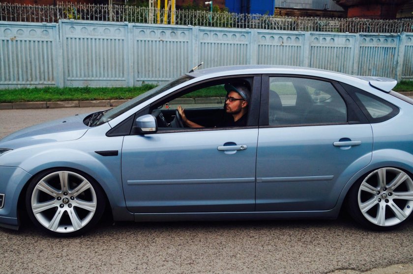 Ford Focus 2 хэтчбек r18