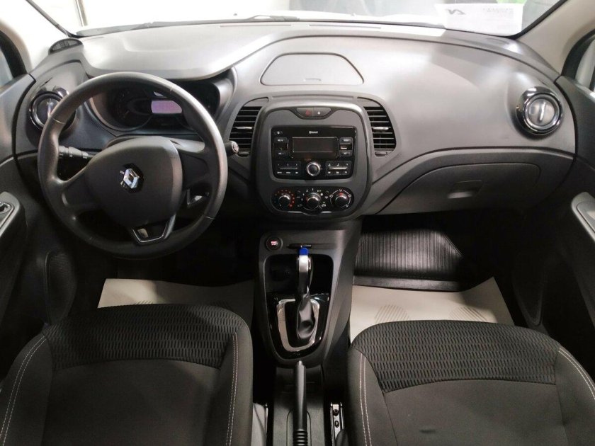 Рено Каптур 1.6 вариатор