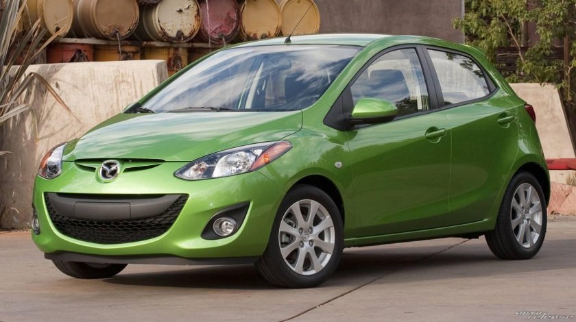 Мазда 2 2011