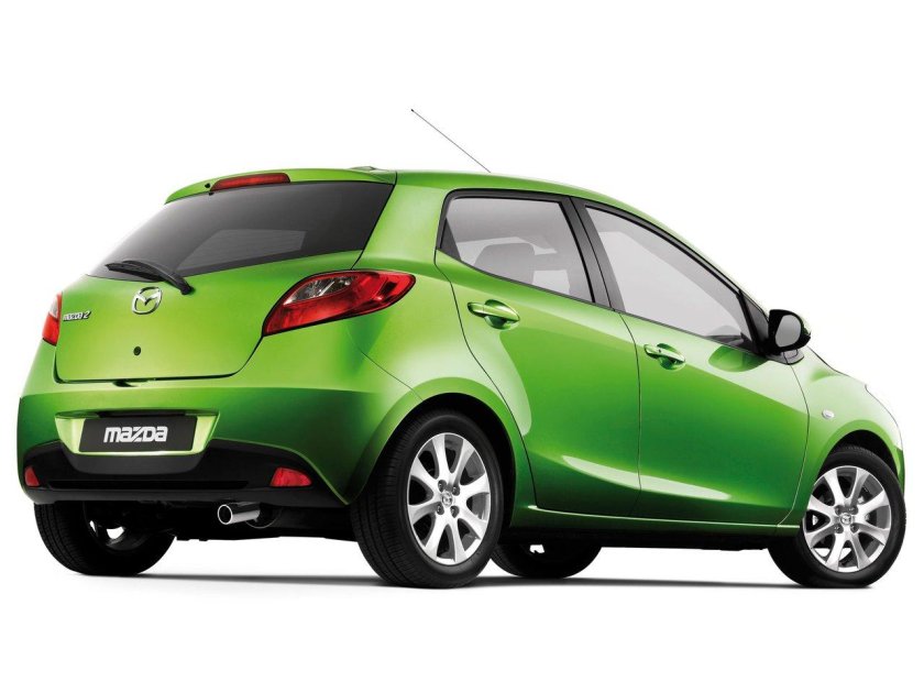 Mazda 2 хэтчбек