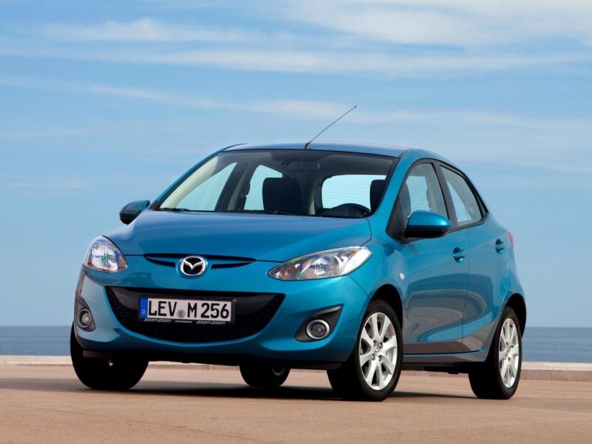 Mazda 2