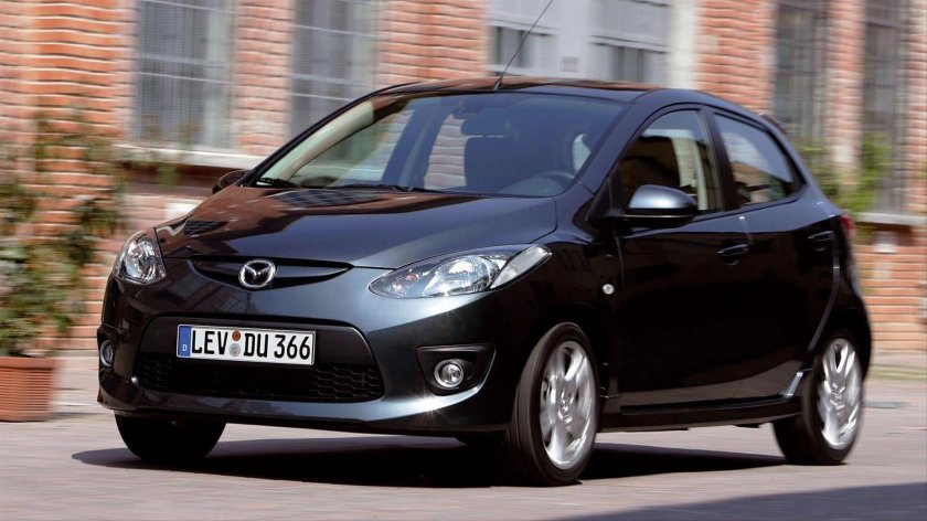 Mazda 2
