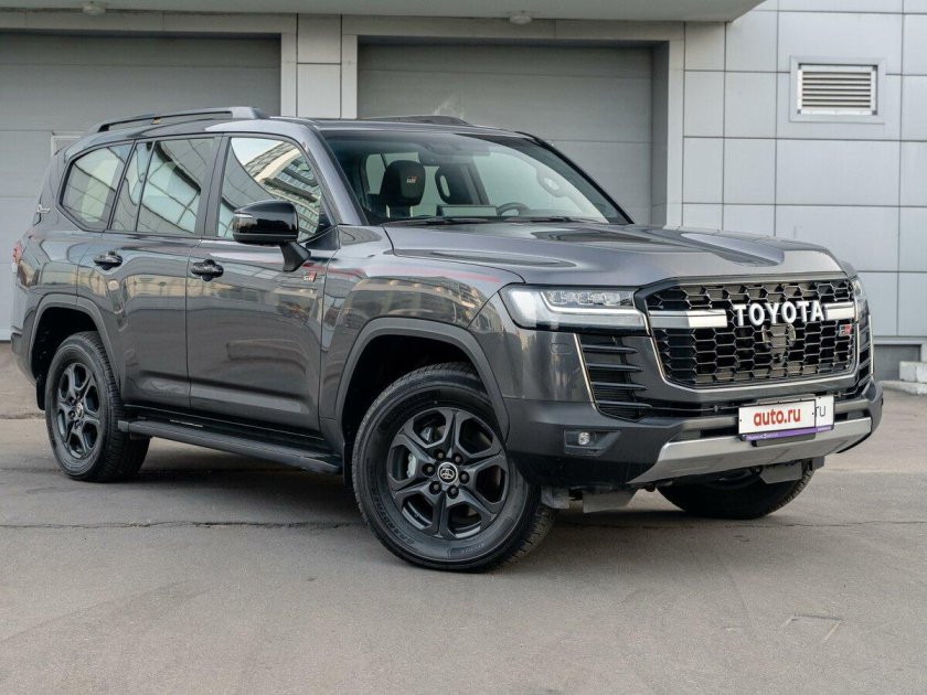 Toyota Land Cruiser 300 gr Sport