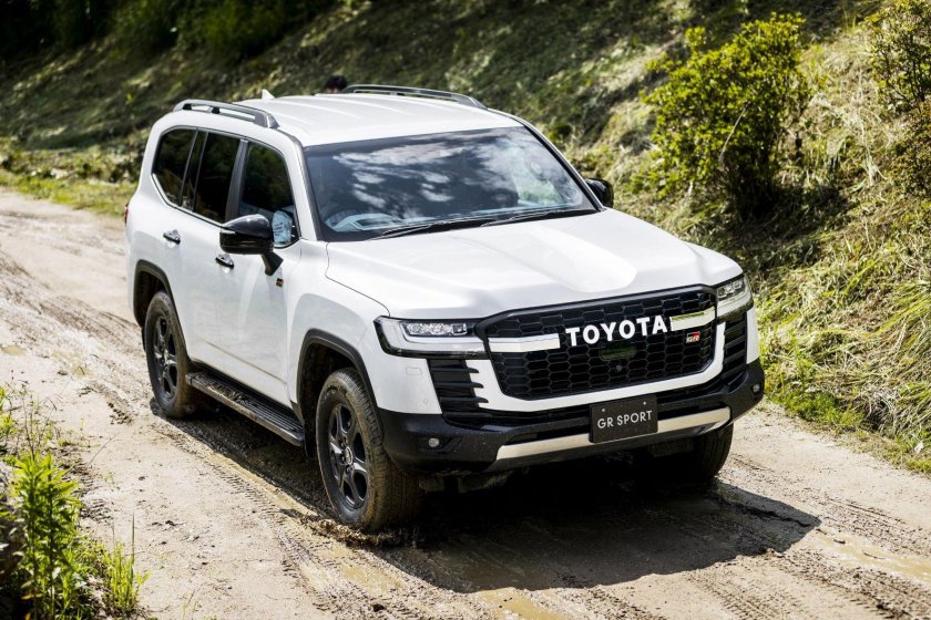 Toyota Land Cruiser 300