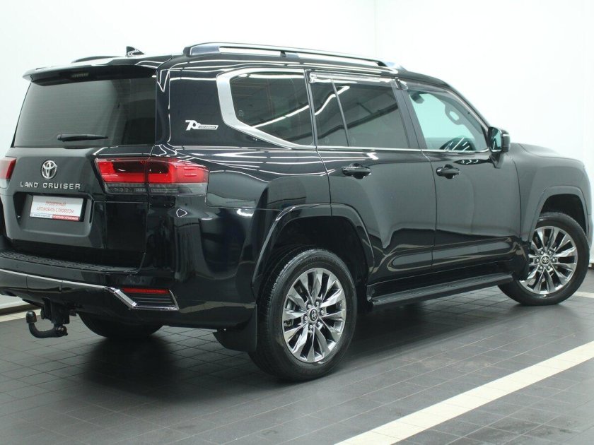 Toyota land cruiser 2021