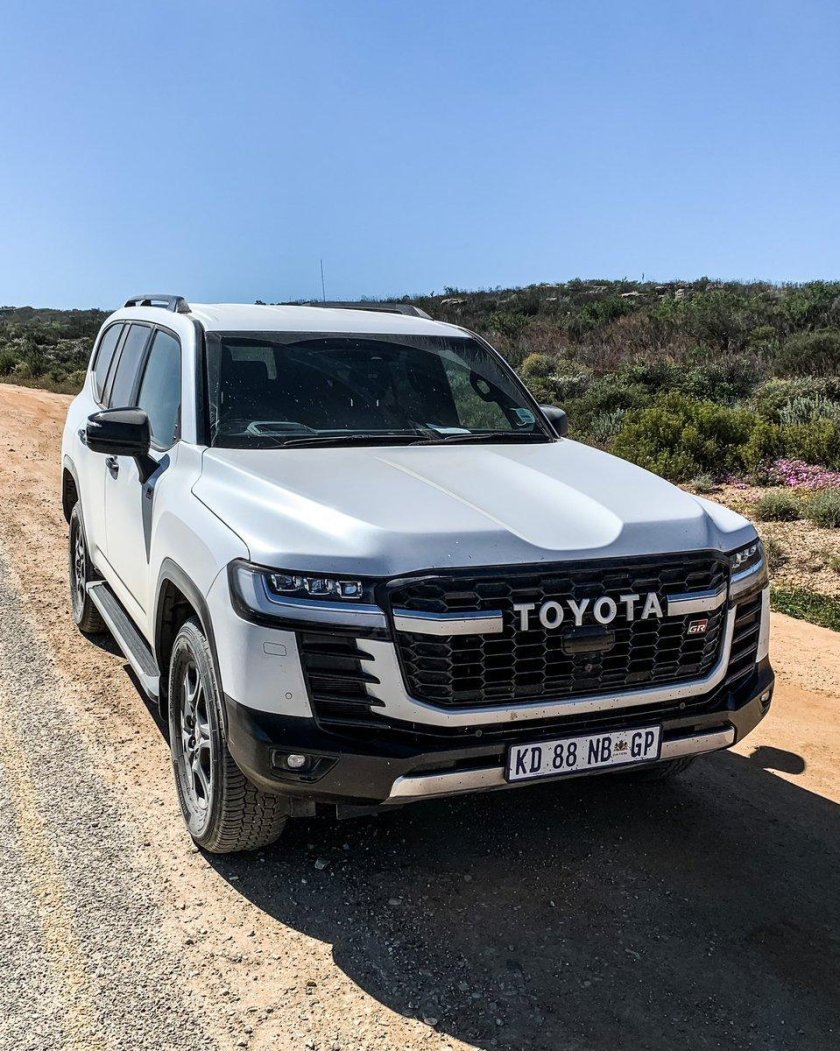 Toyota Land Cruiser 300 2021