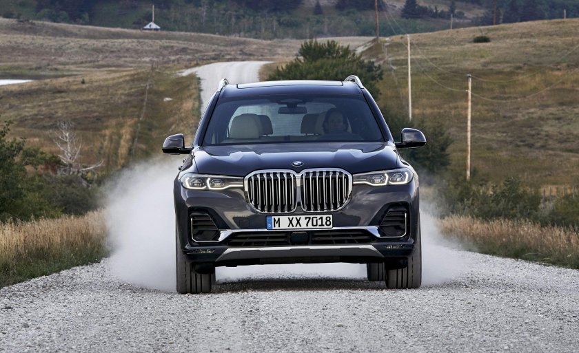 БМВ Икс 7