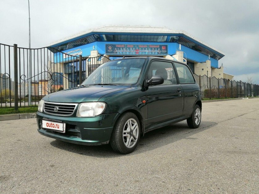 Daihatsu mira 2002