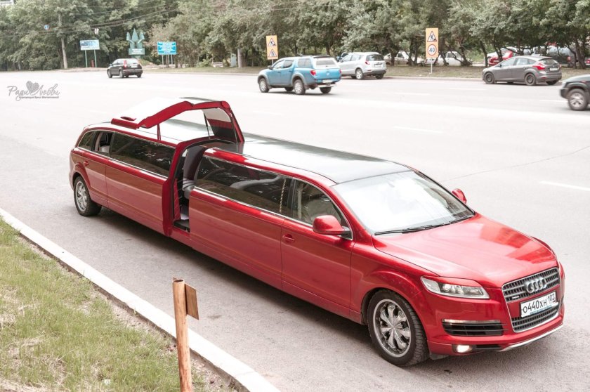 Audi q7 лимузин