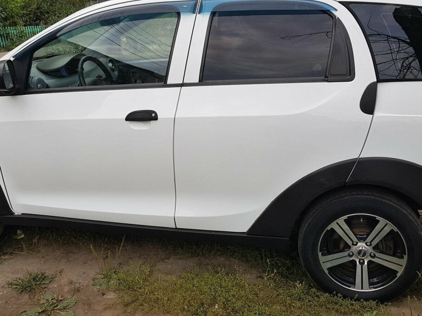 Шевроле Спарк 2018 автобокс