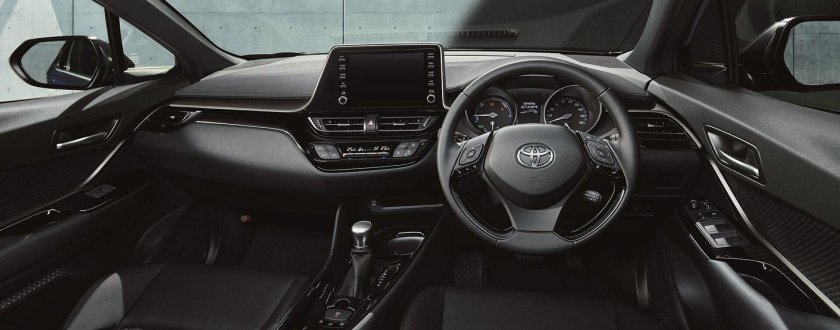 Toyota c-HR салон
