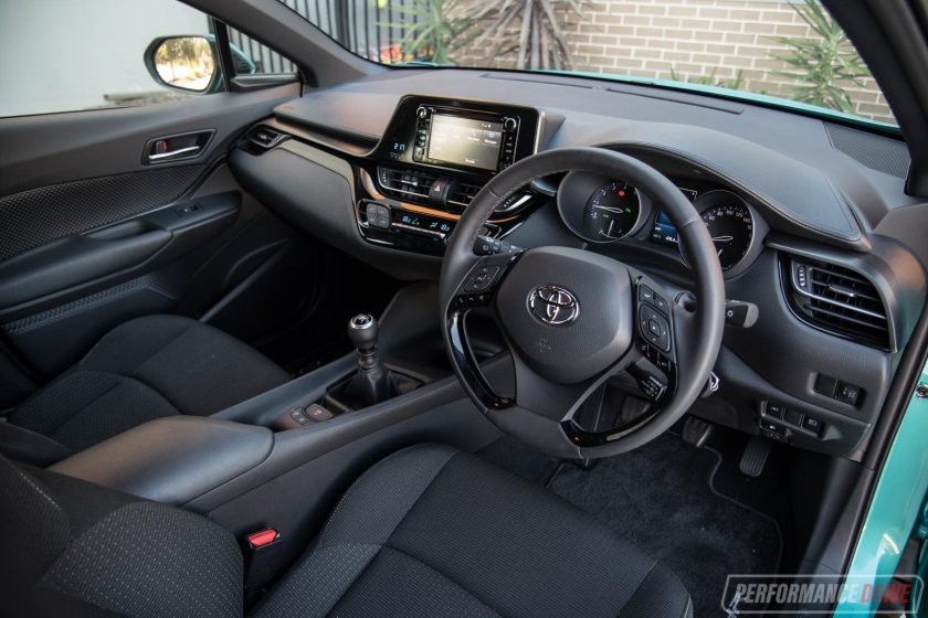 Toyota Chr 2018 салон