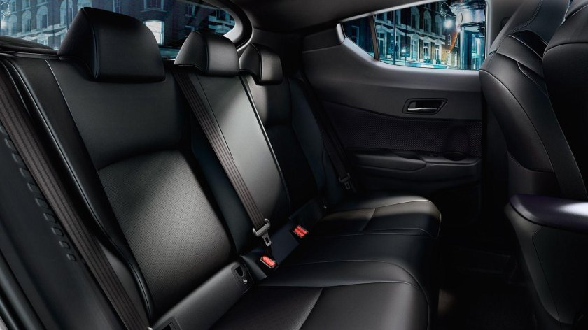 Toyota Chr салон