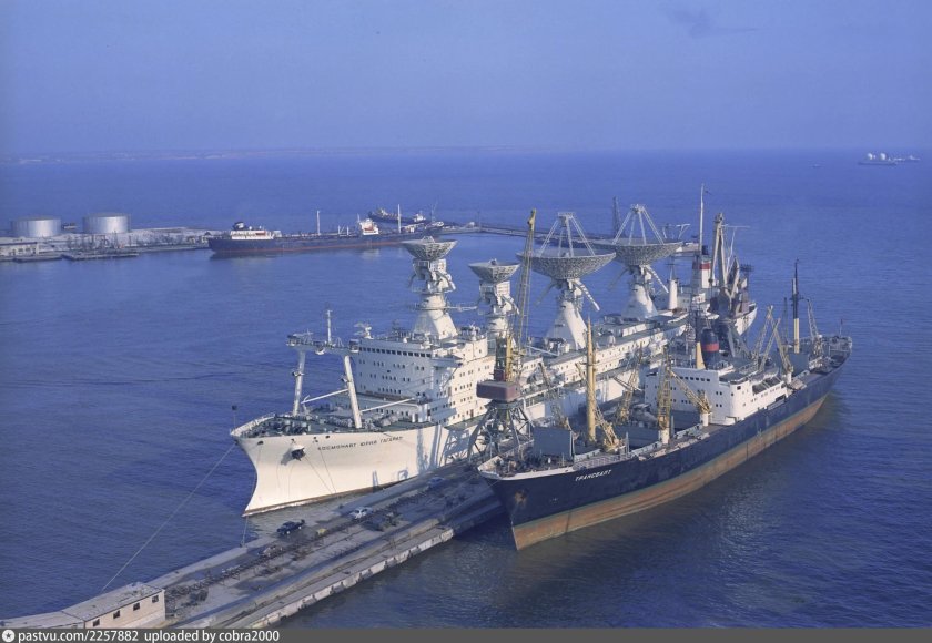 Научно исследовательское судно Юрий Гагарин