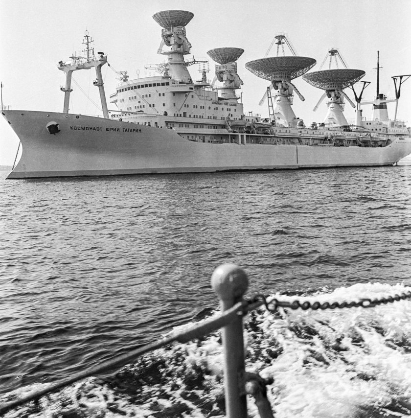 Корабль космонавт Юрий Гагарин