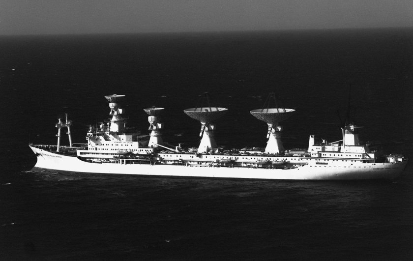 Научно исследовательское судно Юрий Гагарин