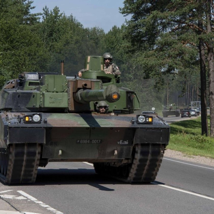 Танк amx 56 leclerc