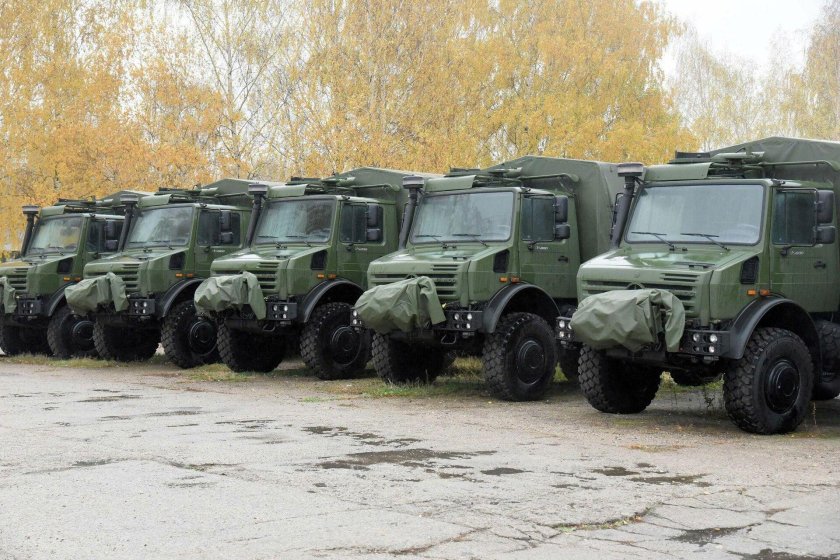 Mercedes Unimog u5000 Military