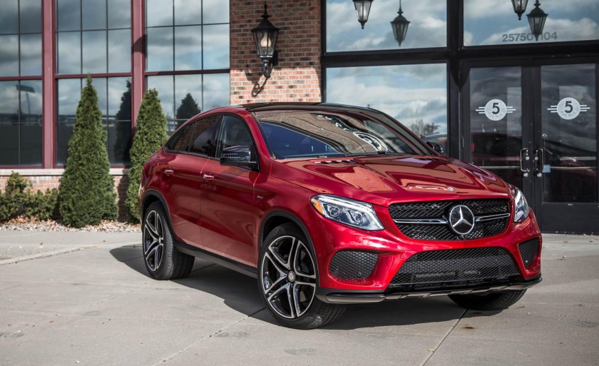 Мерседес GLE Coupe красный